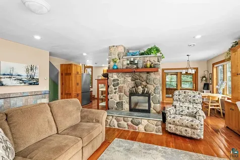 1504 Homestead Drive Duluth MN 55804