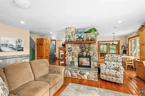 1504 Homestead Drive Duluth MN 55804