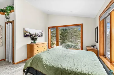 1504 Homestead Drive Duluth MN 55804