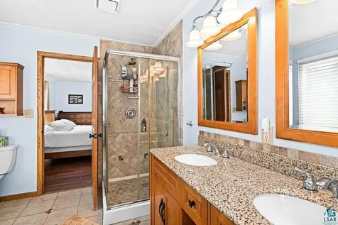 5203 Country Road Hermantown MN 55810