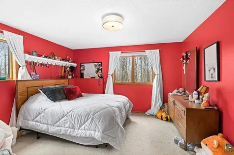 5203 Country Road Hermantown MN 55810