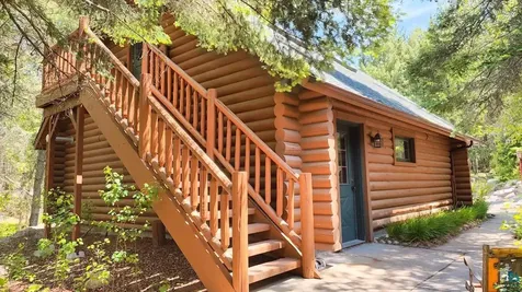 2357 Retreat Lodge Road Cook MN 55723