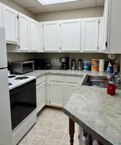 208 Mitchell Creek Duluth MN 55811