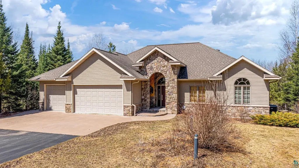 2211 Spaulding Drive Ely MN 55731