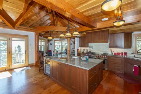 126 Harbor View Trail Grand Marais MN 55604