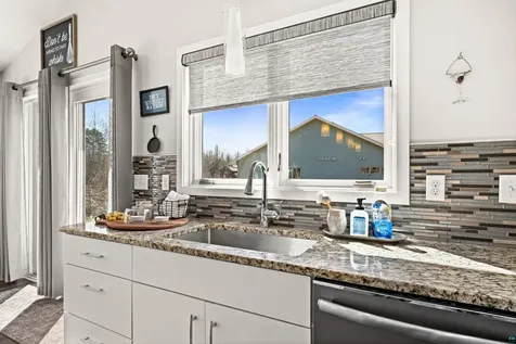 12 Amber Lane Esko MN 55733