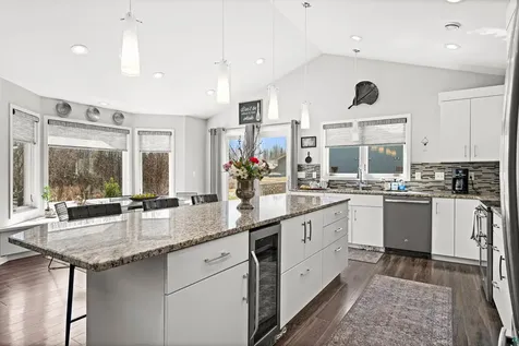 12 Amber Lane Esko MN 55733