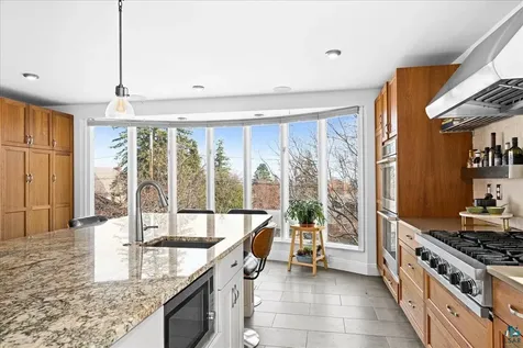 2622 E 7th Street Duluth MN 55812