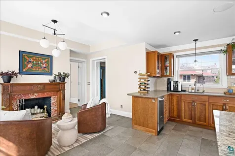 2622 E 7th Street Duluth MN 55812