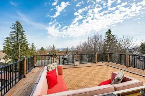 2622 E 7th Street Duluth MN 55812