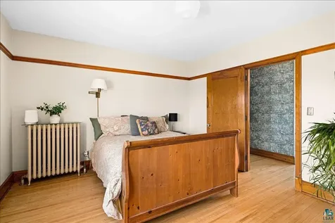 2622 E 7th Street Duluth MN 55812
