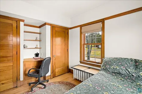 2622 E 7th Street Duluth MN 55812