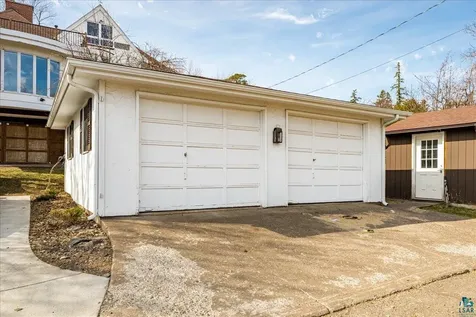2622 E 7th Street Duluth MN 55812