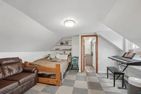 1805 E 8th Street Superior WI 54880