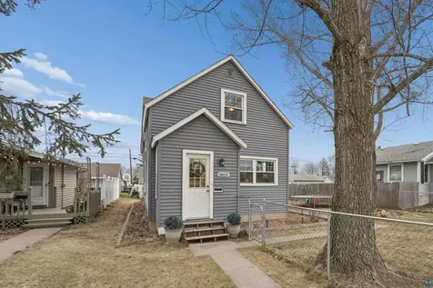 1805 E 8th Street Superior WI 54880
