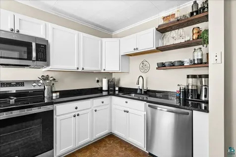 240 W Redwing Street Duluth MN 55803