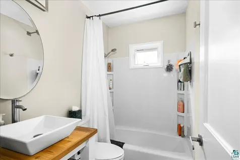 240 W Redwing Street Duluth MN 55803