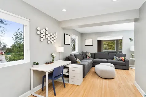 5027 Oakley Street Duluth MN 55804