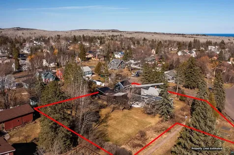 5027 Oakley Street Duluth MN 55804