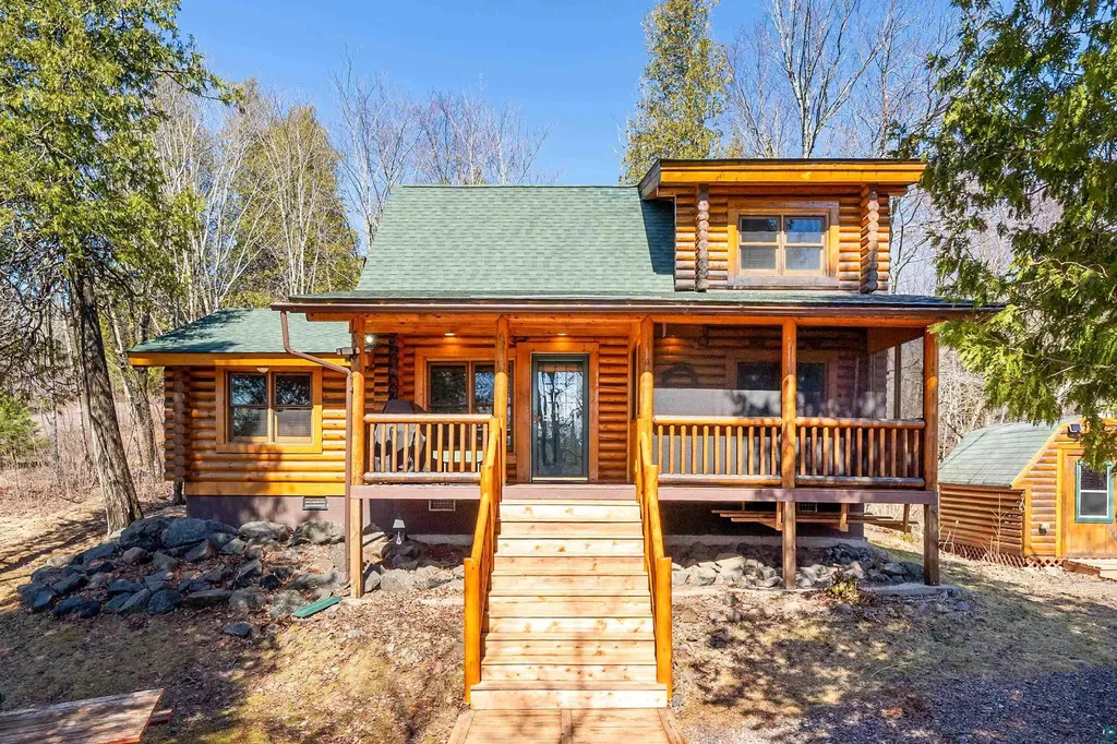 2659 Ridgeview Drive Two Harbors MN 55616