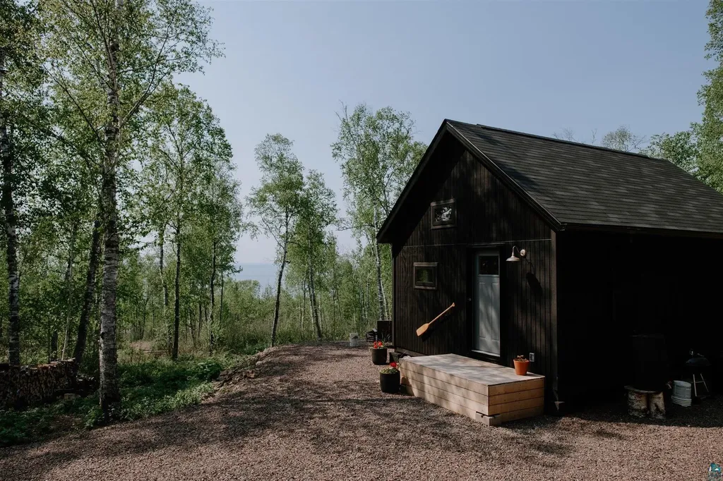 2947 Highway 61 W Grand Marais MN 55604