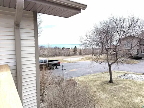 427 Wildwood Drive Duluth MN 55811
