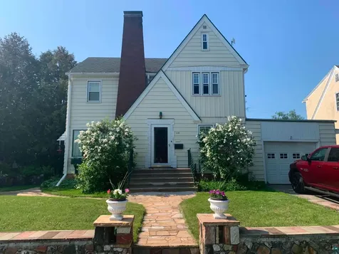 118 E James Street Ely MN 55731