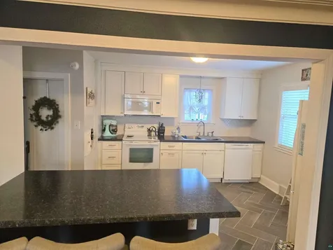 4327 W 5th Street Duluth MN 55807