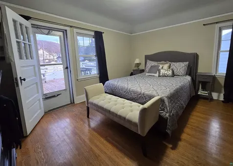 4327 W 5th Street Duluth MN 55807