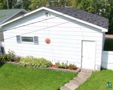 4327 W 5th Street Duluth MN 55807