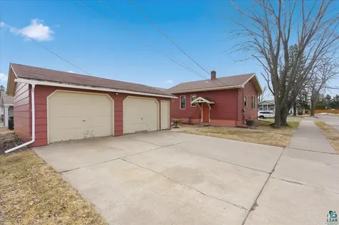 11 B Hayes Court Superior WI 54880