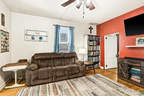 411 N 52nd Avenue W Duluth MN 55807