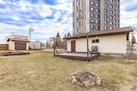 411 N 52nd Avenue W Duluth MN 55807