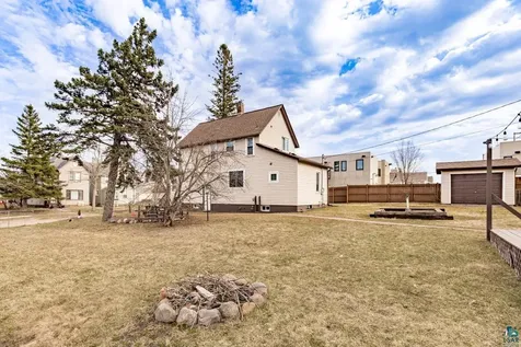 411 N 52nd Avenue W Duluth MN 55807