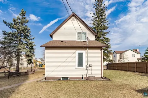 411 N 52nd Avenue W Duluth MN 55807