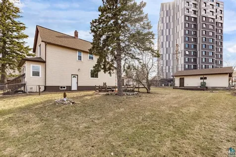 411 N 52nd Avenue W Duluth MN 55807
