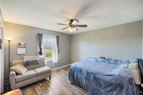 5602 County Road 4 Cromwell MN 55726