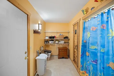 5602 County Road 4 Cromwell MN 55726