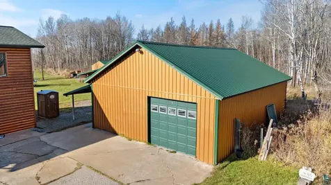 5602 County Road 4 Cromwell MN 55726