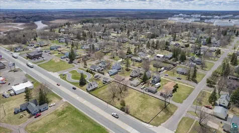 2706 E 2nd Street Superior WI 54880