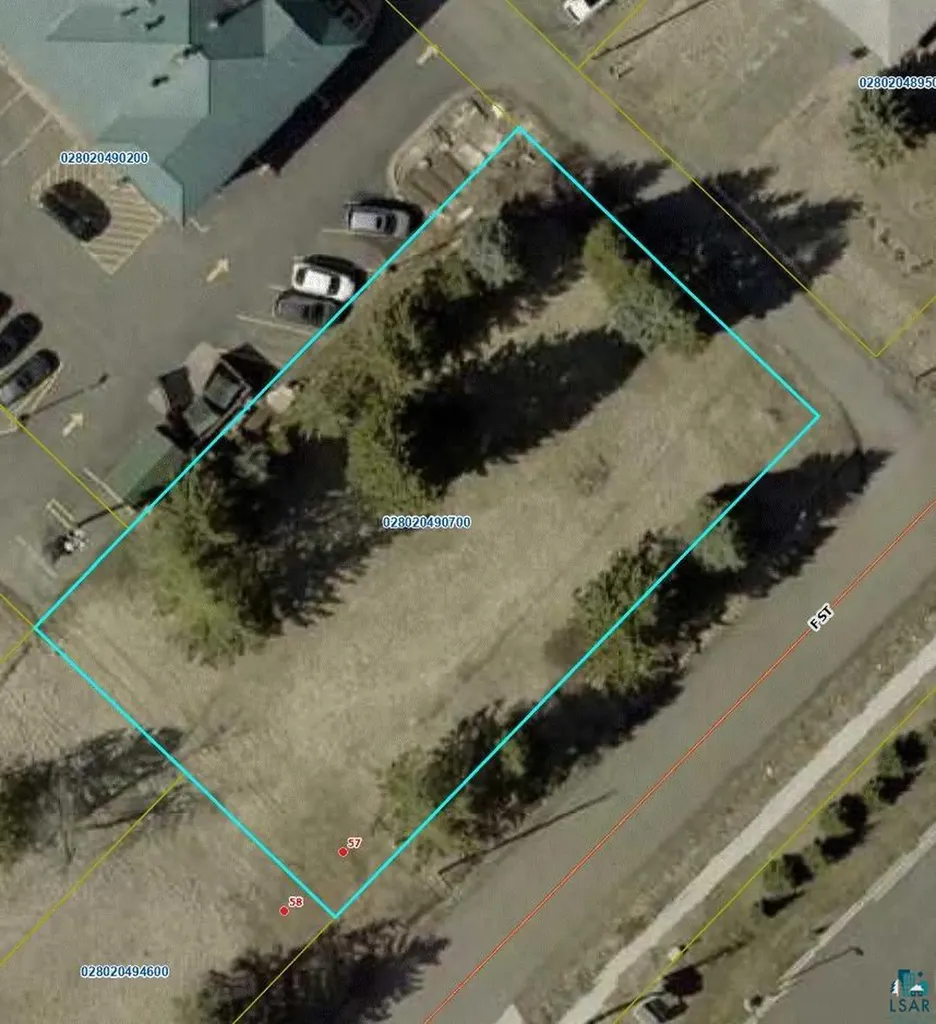 57 E 3rd Street Superior WI 54880