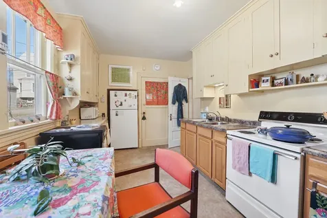 1407 E 3rd Street Duluth MN 55804