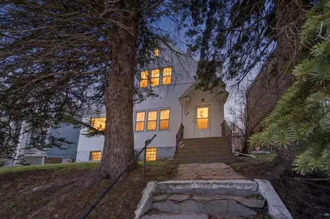 1407 E 3rd Street Duluth MN 55804