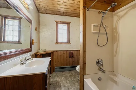 429 S 4th Avenue E Ely MN 55731