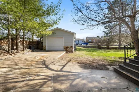 429 S 4th Avenue E Ely MN 55731