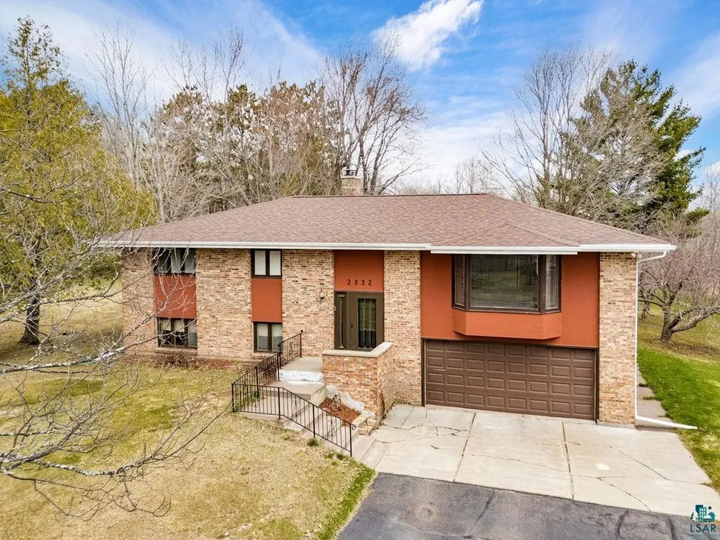 2332 Springvale Road Duluth MN 55811