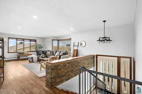 2332 Springvale Road Duluth MN 55811