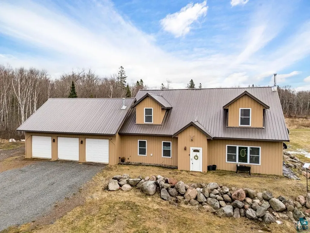 4598 Mcalpine Spur Road Two Harbors MN 55616