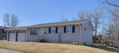 16 Law Drive Silver Bay MN 55614