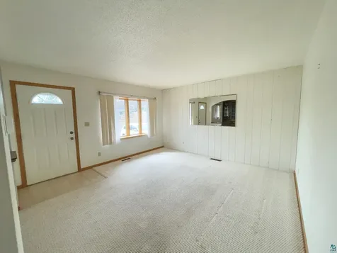 16 Law Drive Silver Bay MN 55614